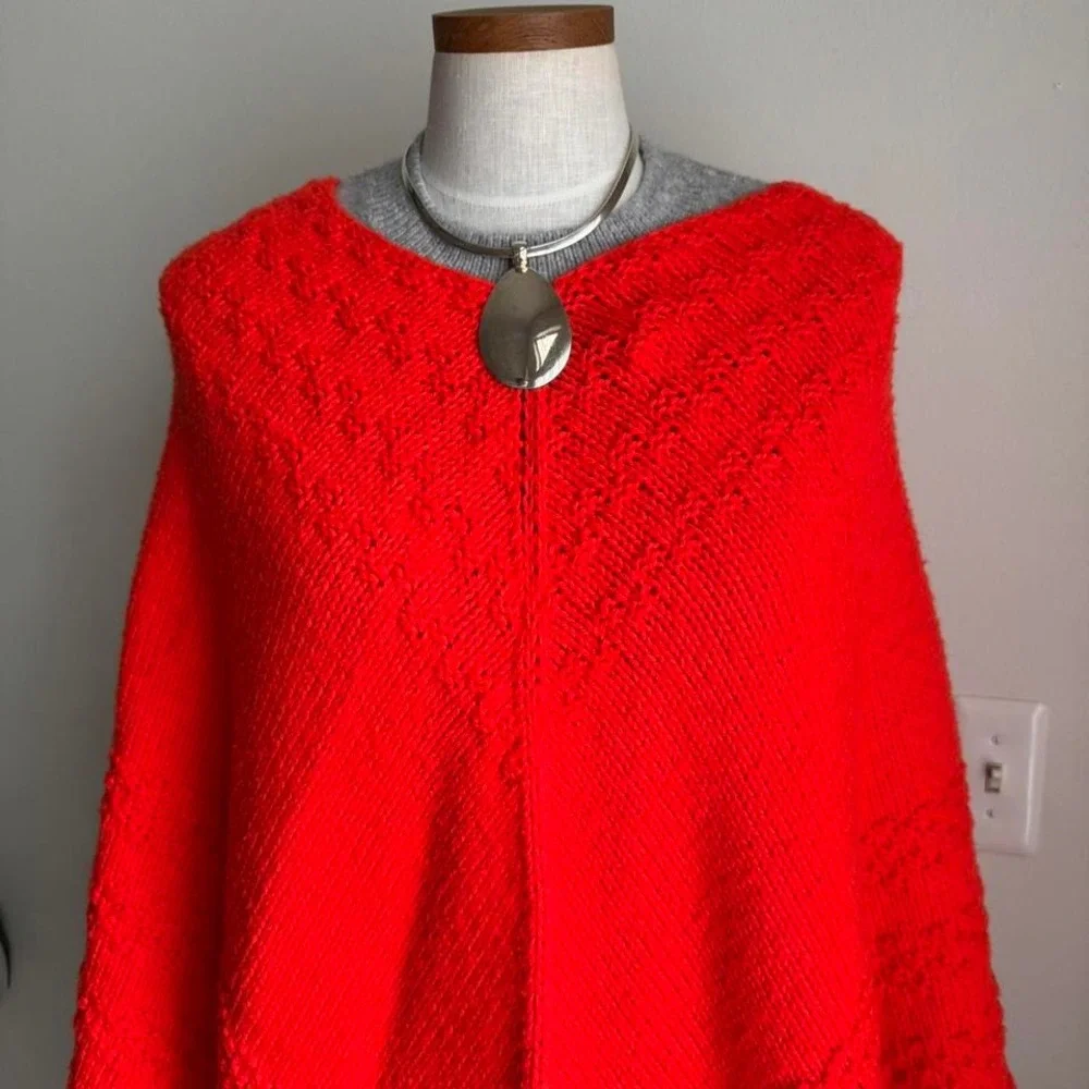 Vintage Vibrant Orange Fringe Poncho Handknit Crochet - Picture 4 of 6